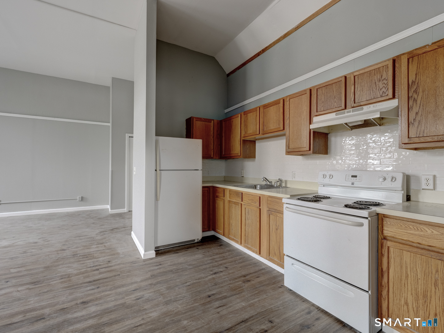 111 Franklin Square 207