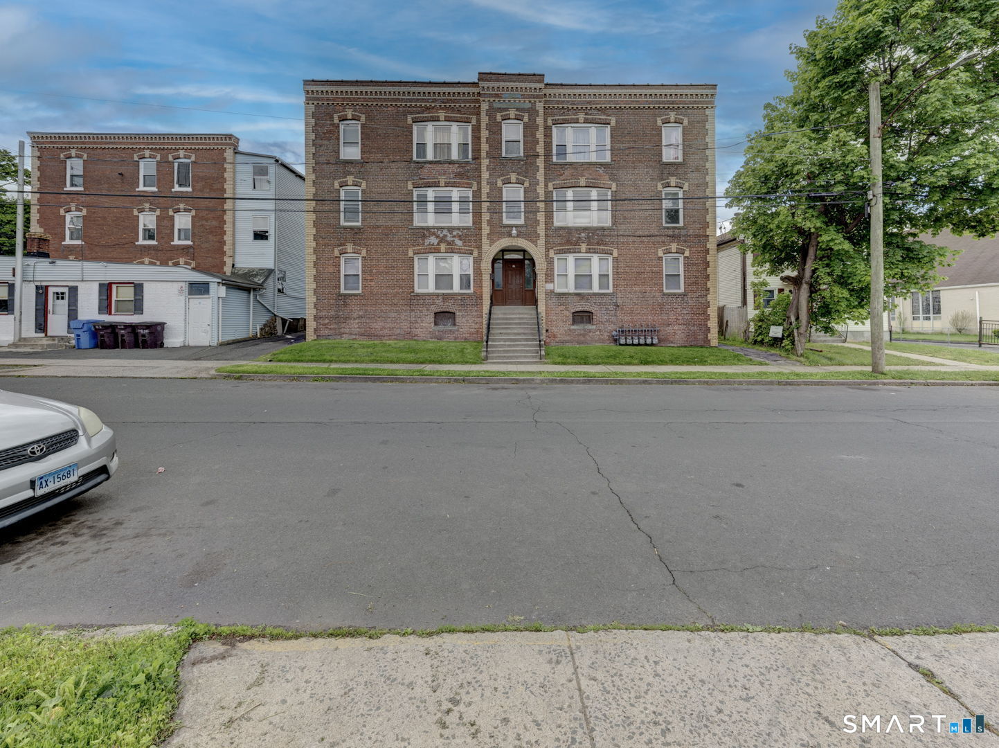 59 Daly Avenue 1W