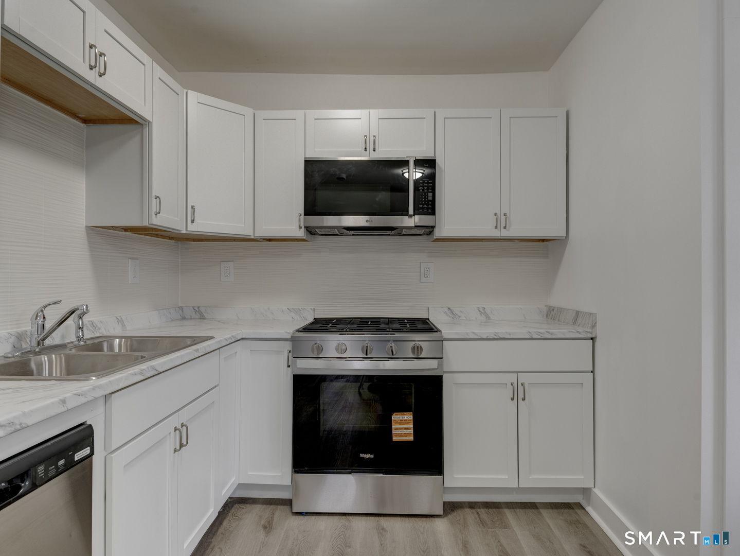 59 Daly Avenue 1W