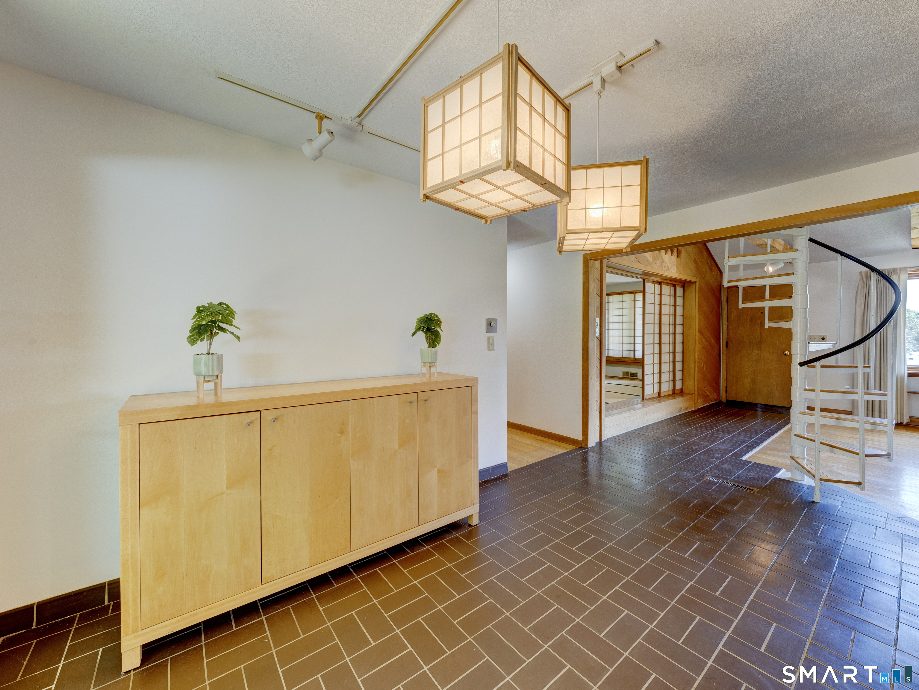 227 Glendale Drive