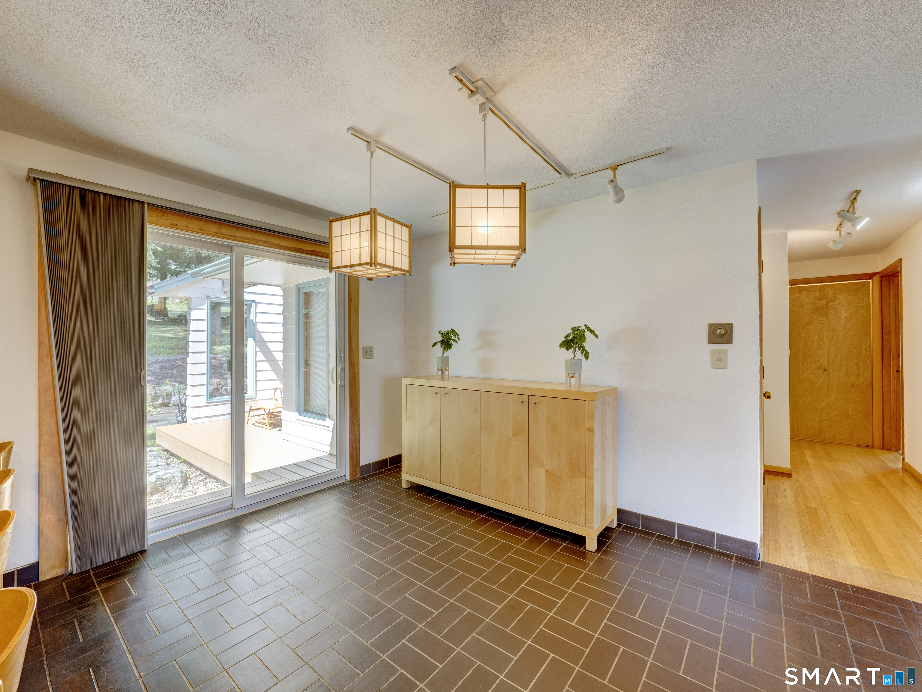 227 Glendale Drive