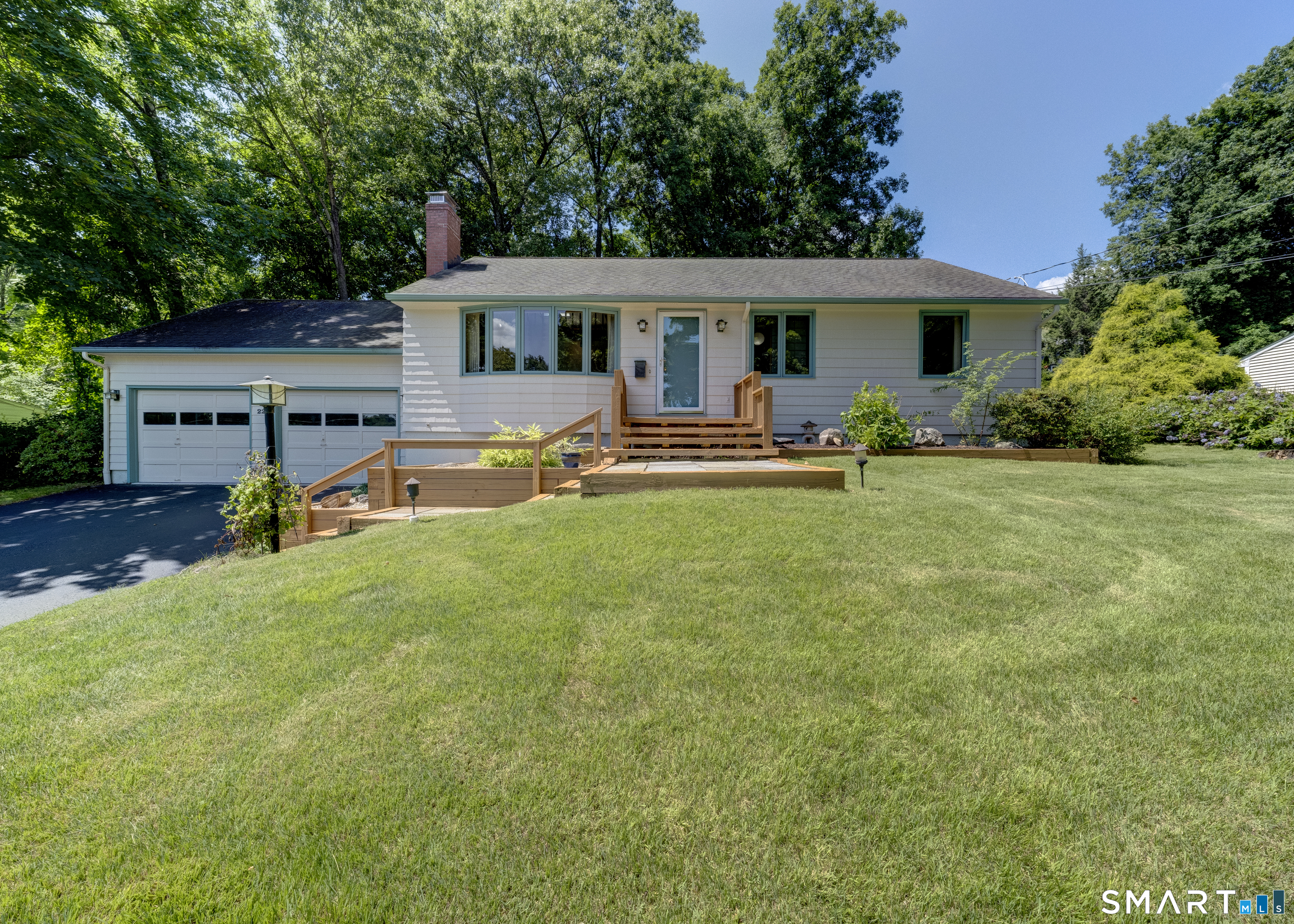 227 Glendale Drive
