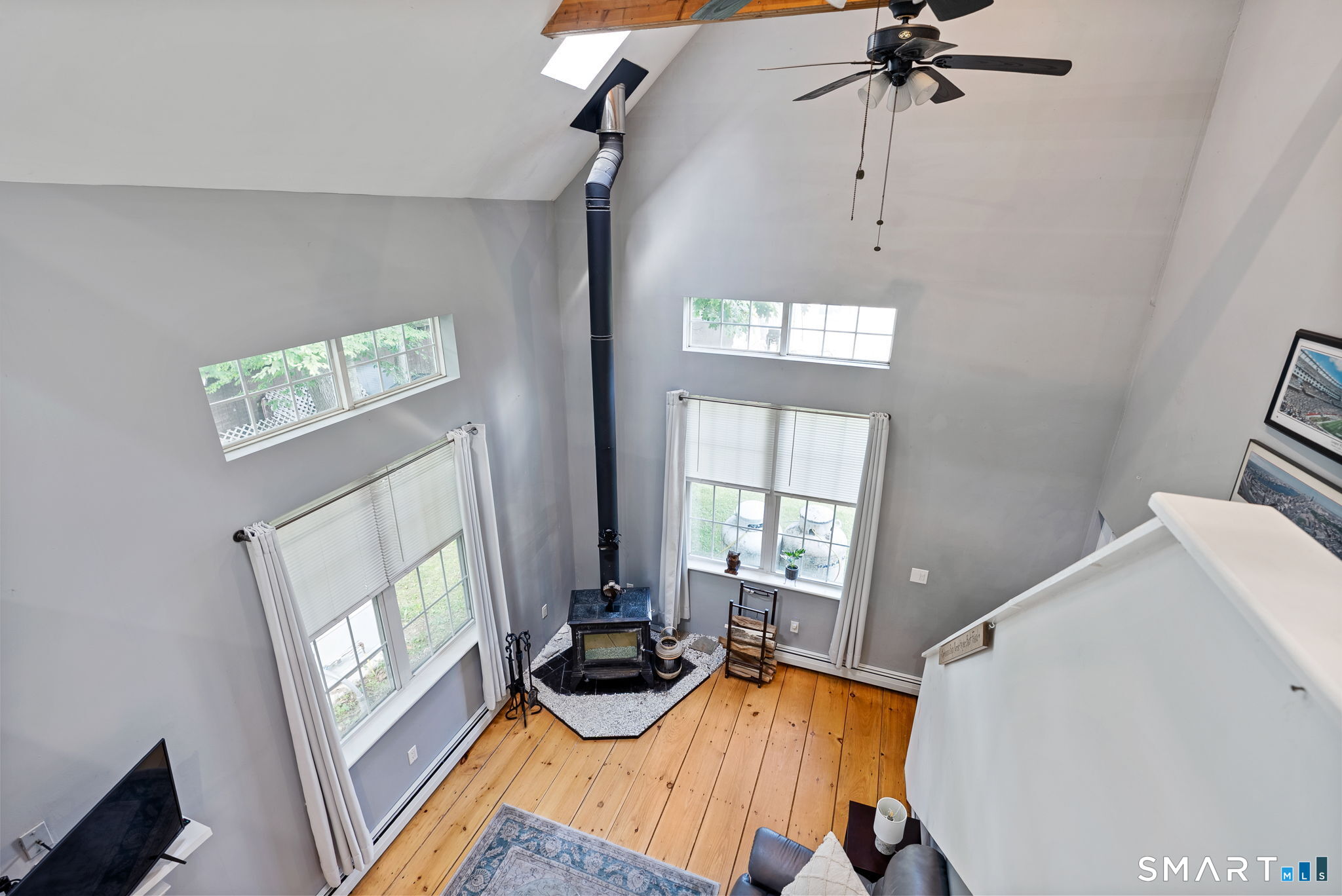 24 Pond Road