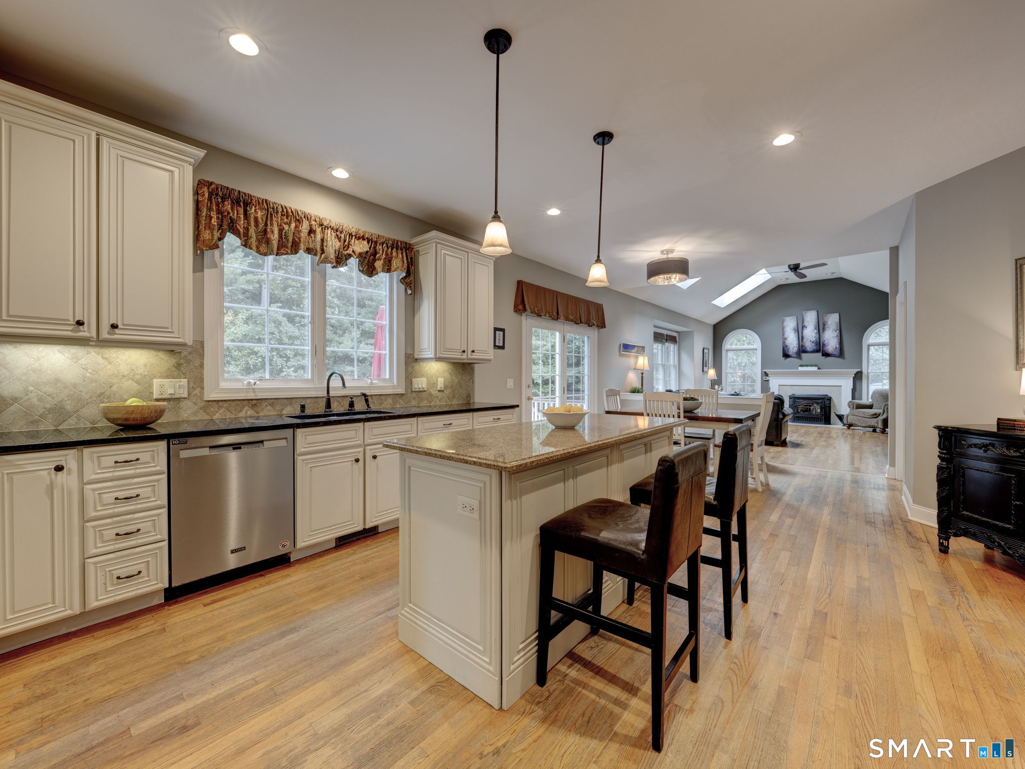 3 Quarterhorse Drive