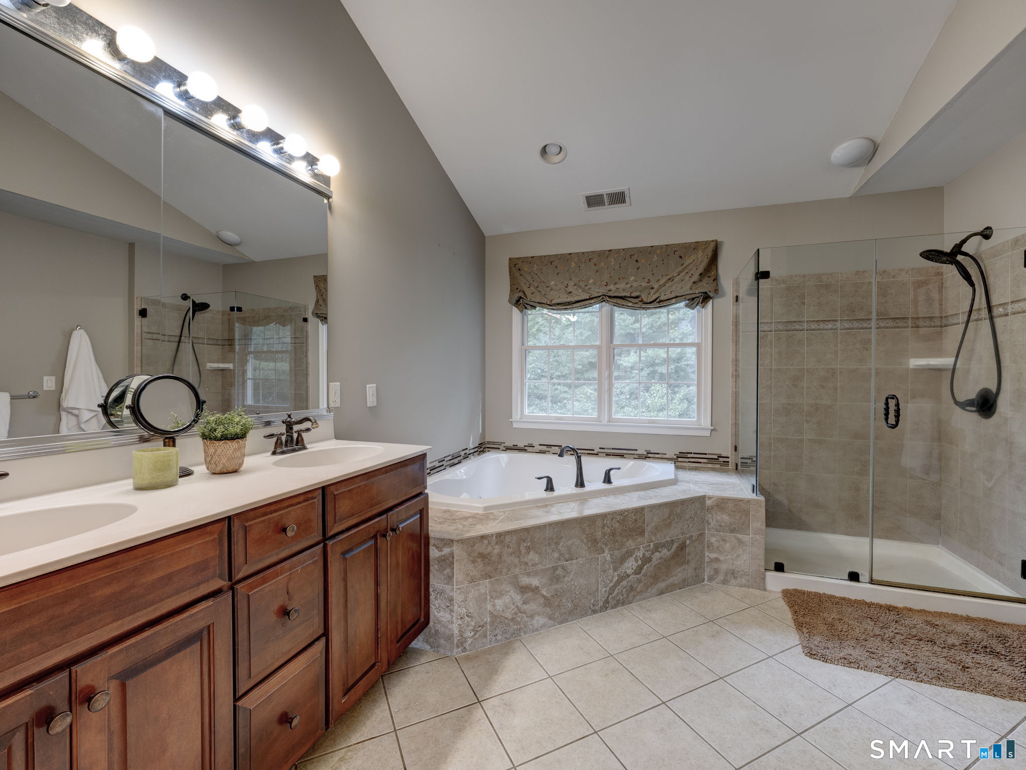 3 Quarterhorse Drive