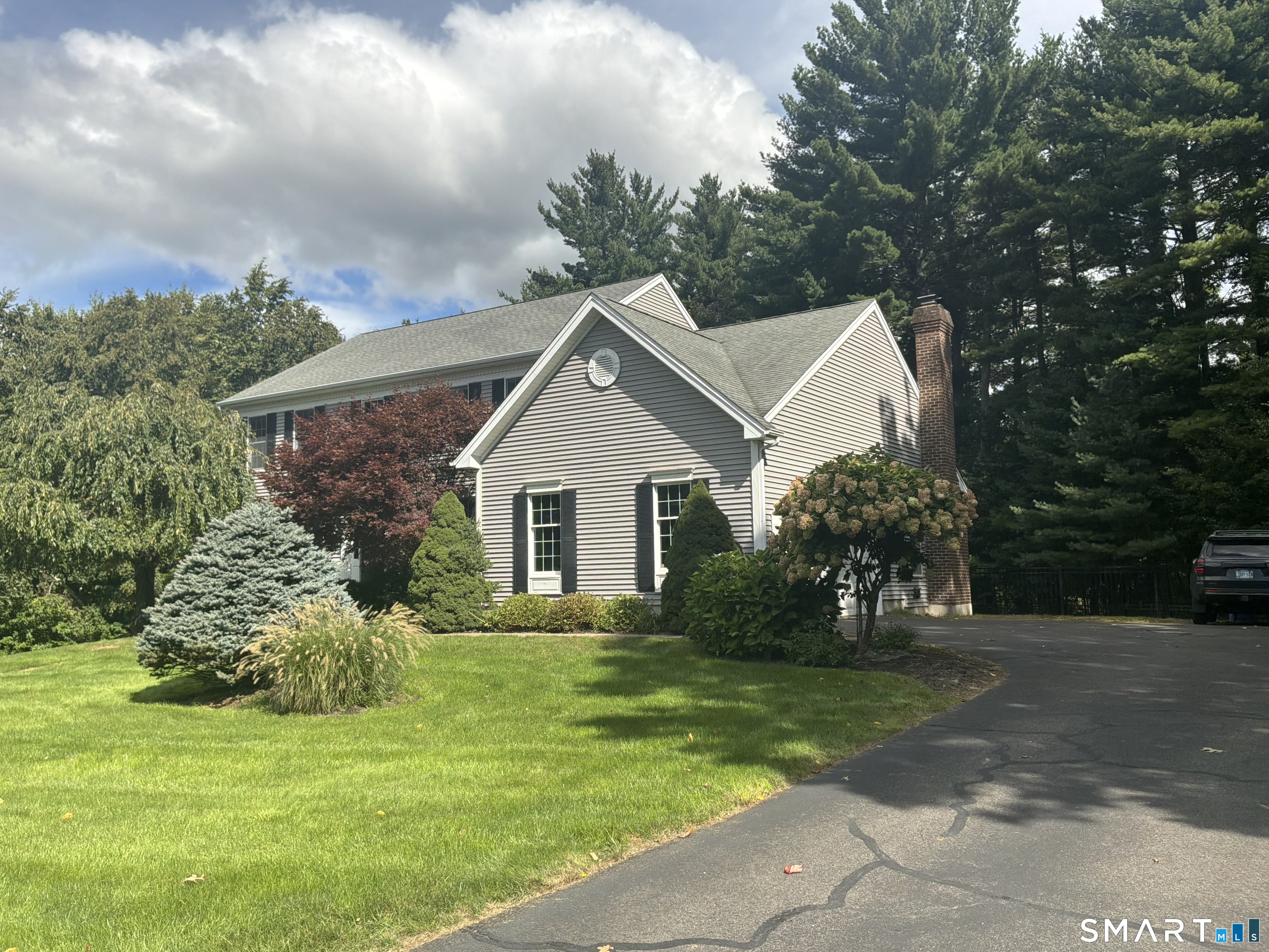 3 Quarterhorse Drive