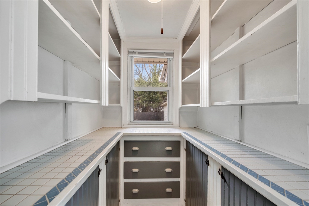 153 Ellsworth Ave