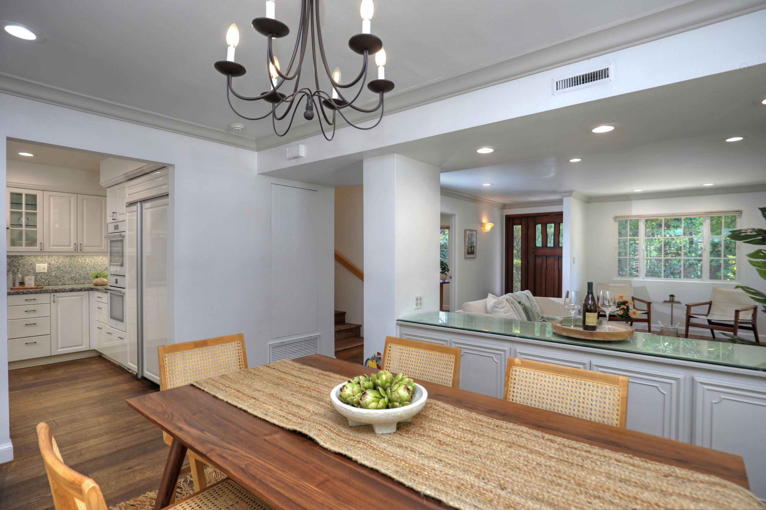 414 E Valerio Street