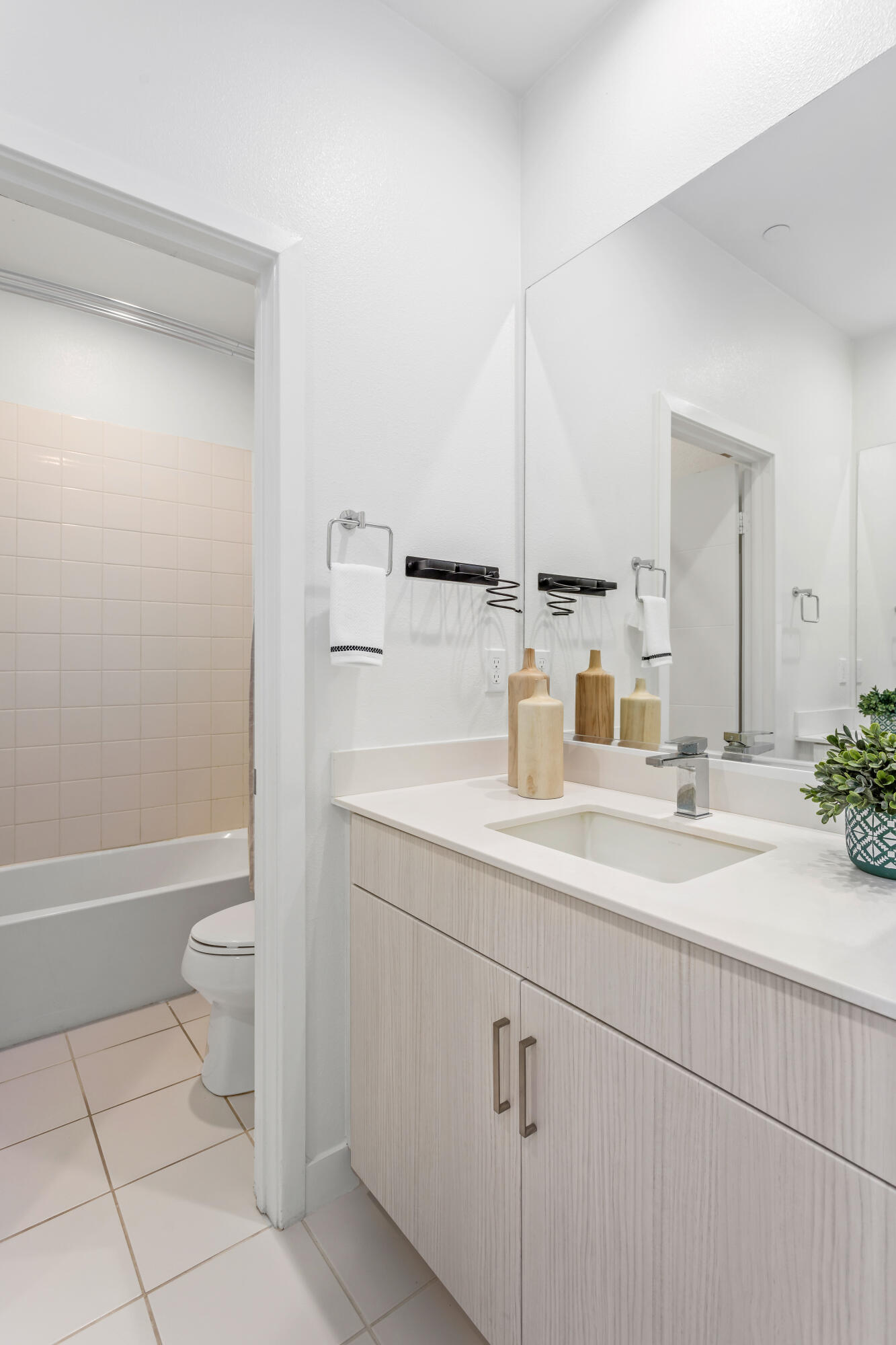 5680 Surfrider Way 105