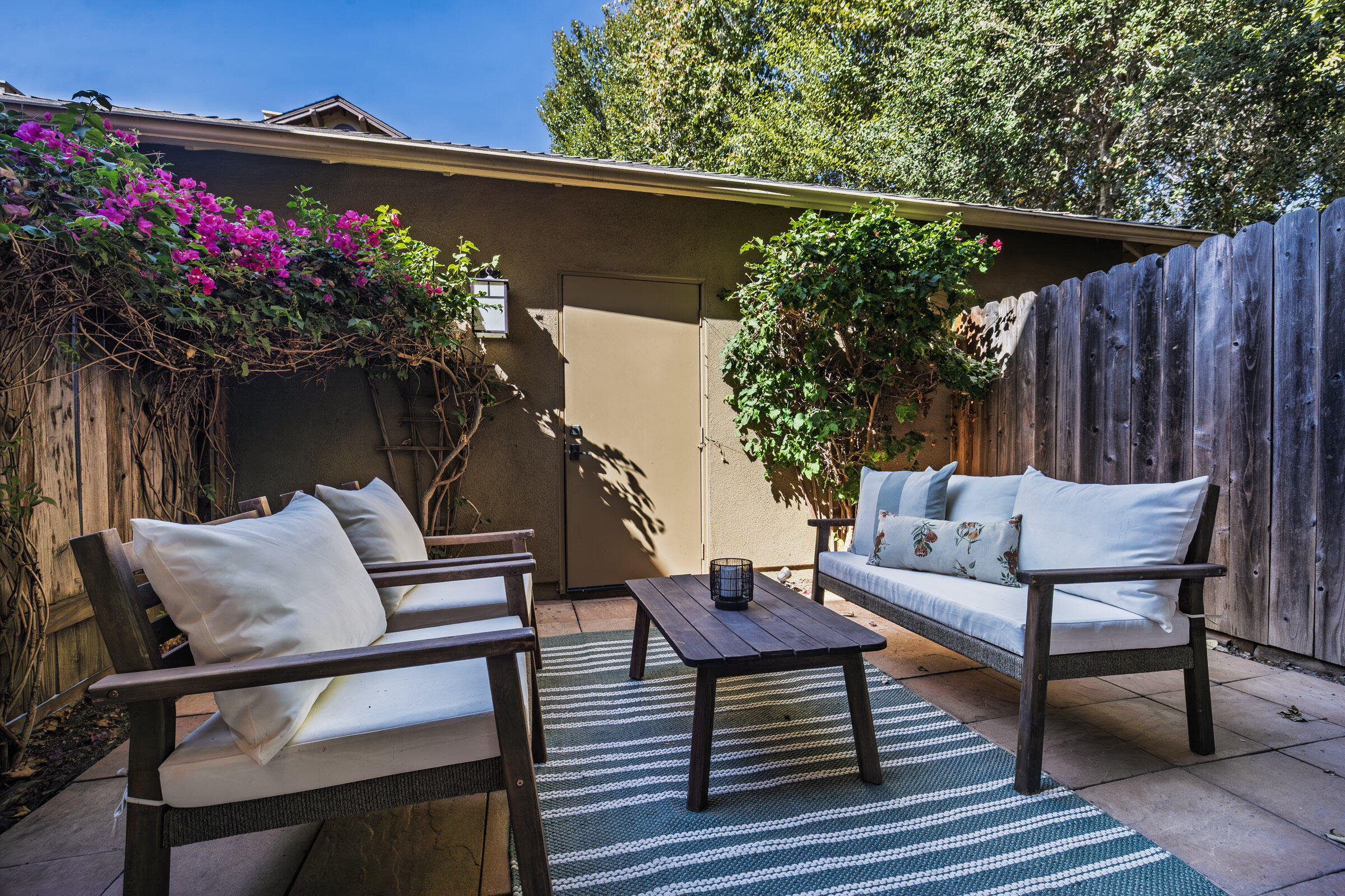 345 Kellogg Way, 22