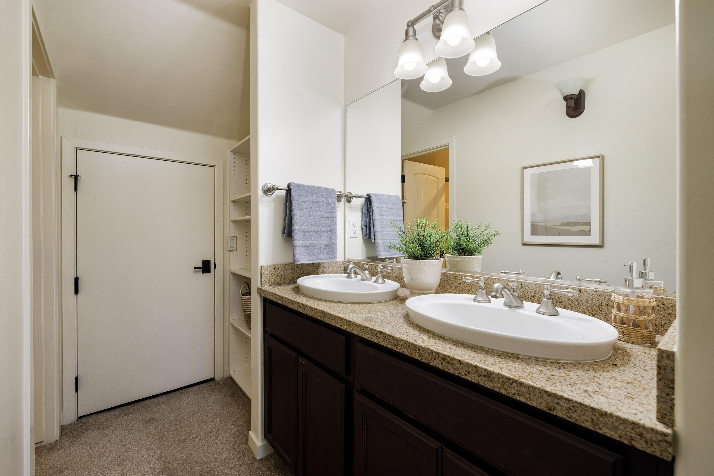 345 Kellogg Way, 22