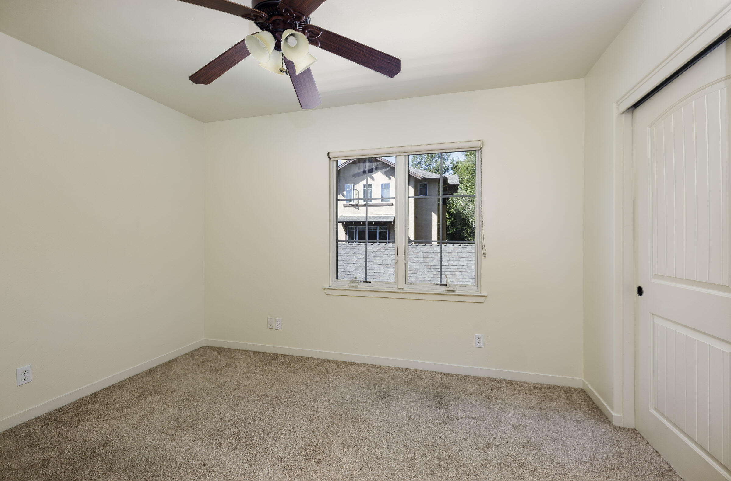 345 Kellogg Way, 22