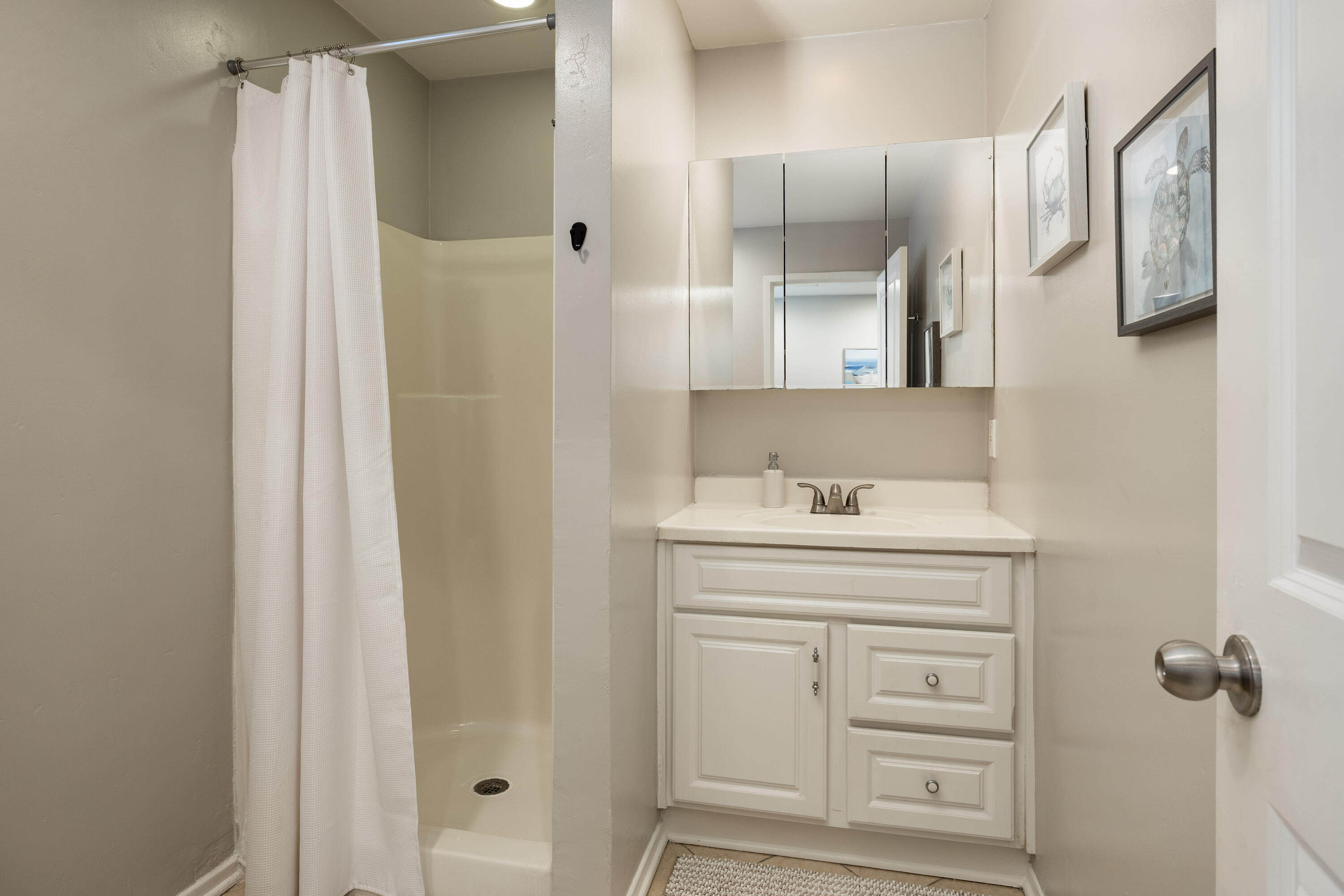 2937 Glen Albyn Drive