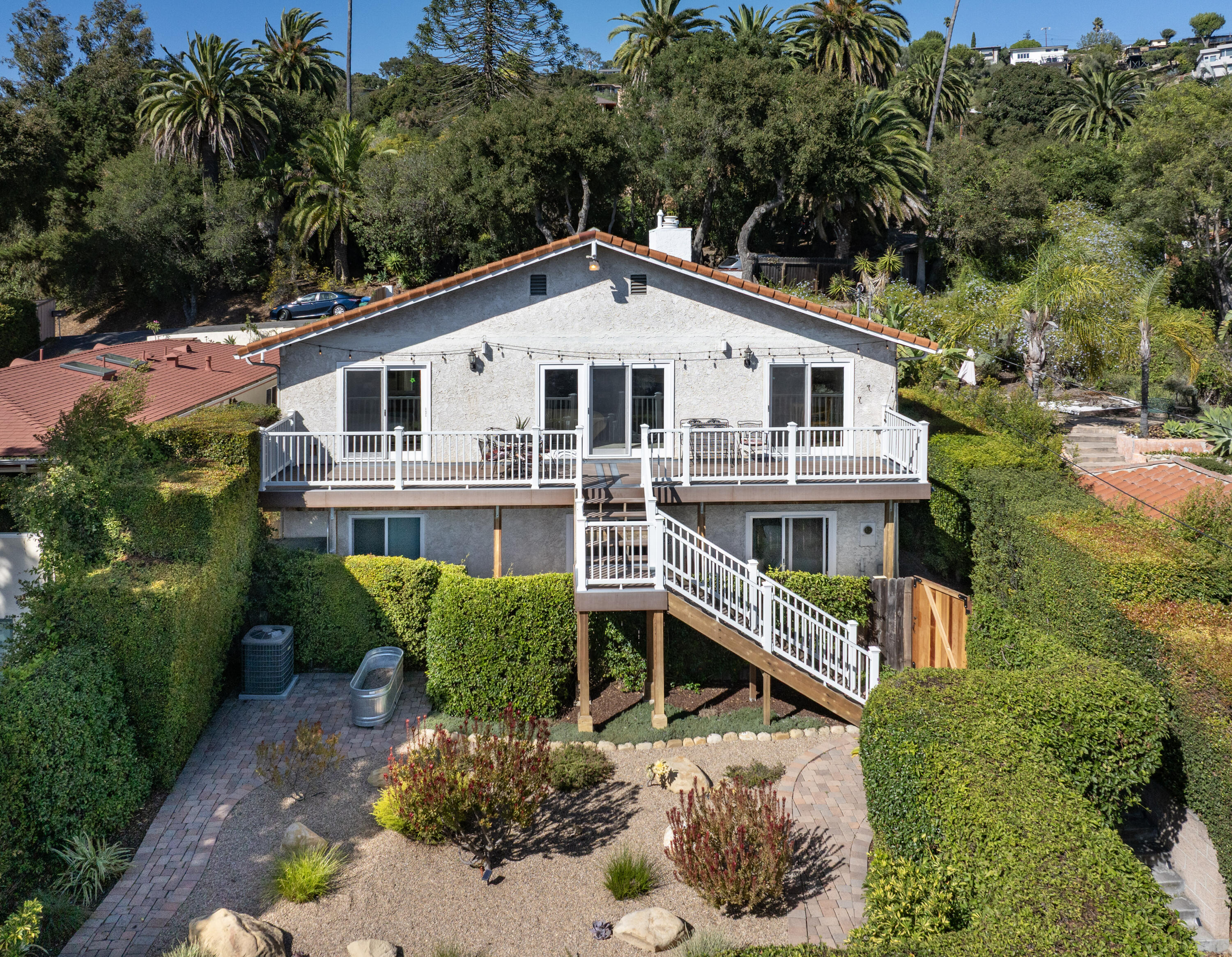 2937 Glen Albyn Drive