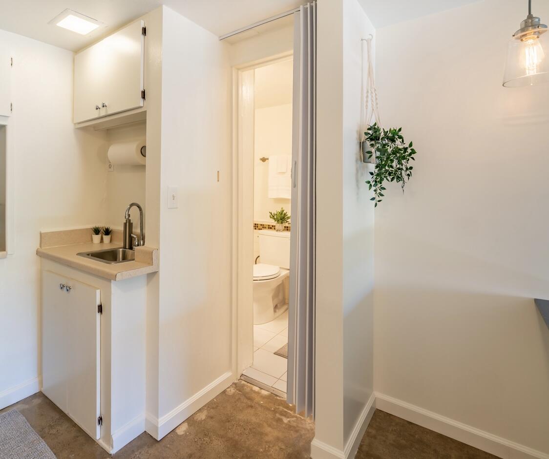 2937 Glen Albyn Drive