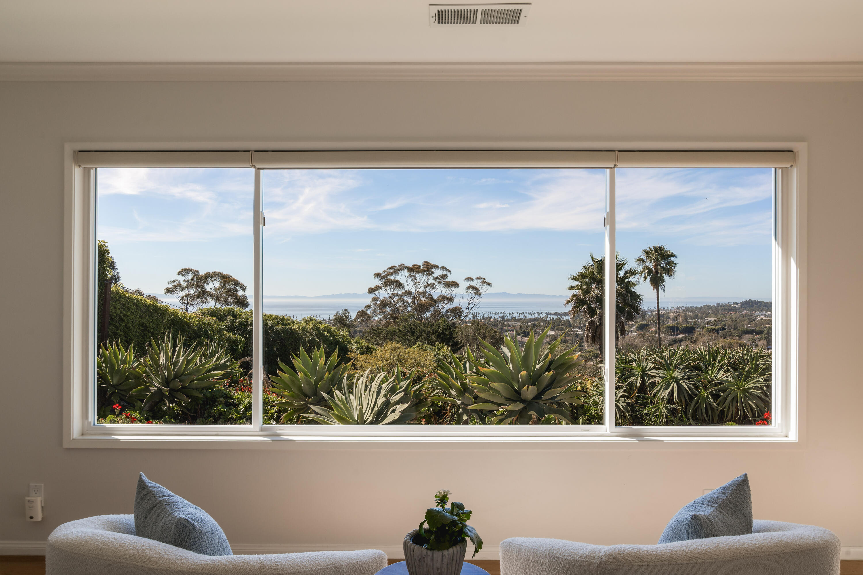 1542 Knoll Circle Drive