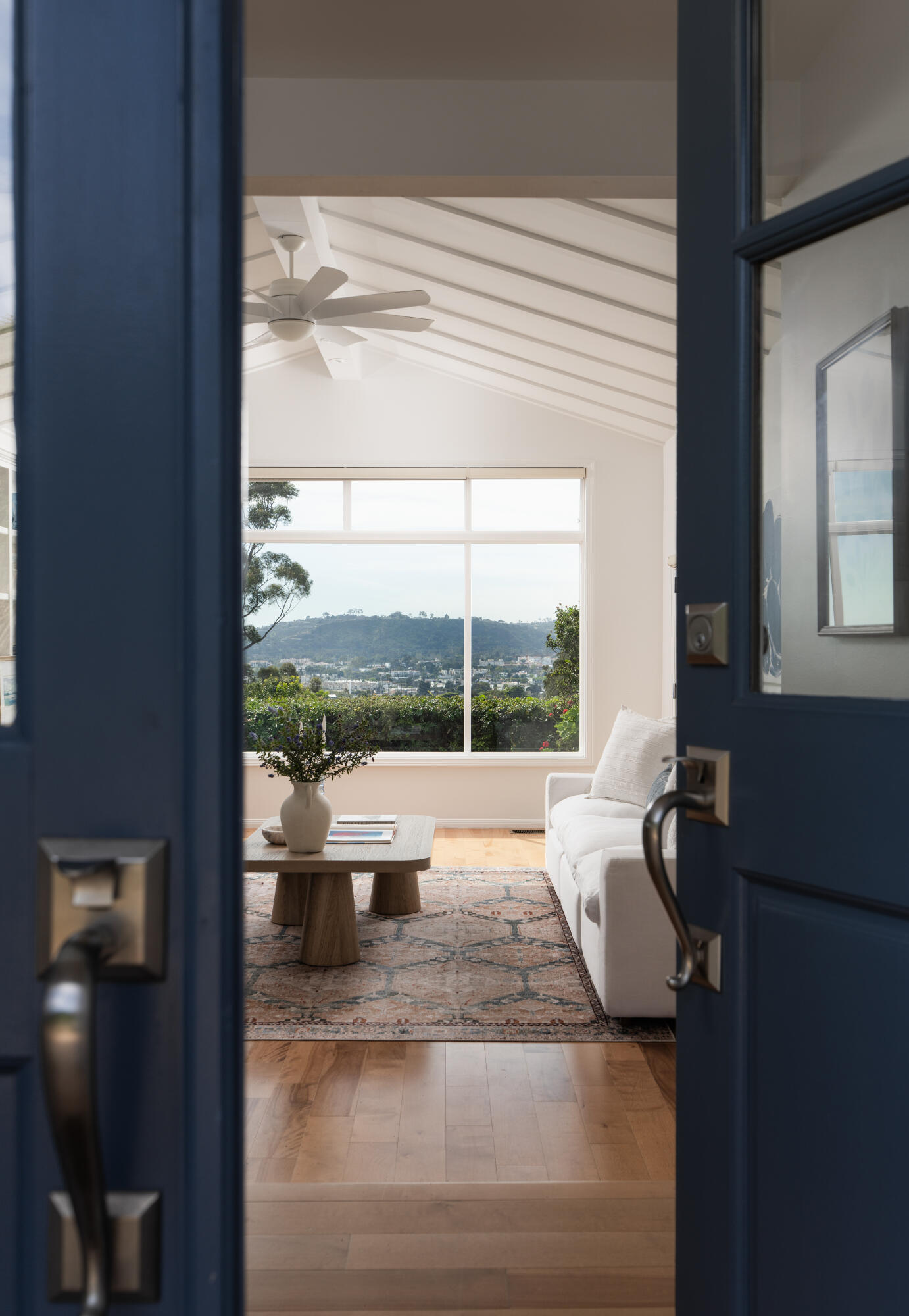 1542 Knoll Circle Drive