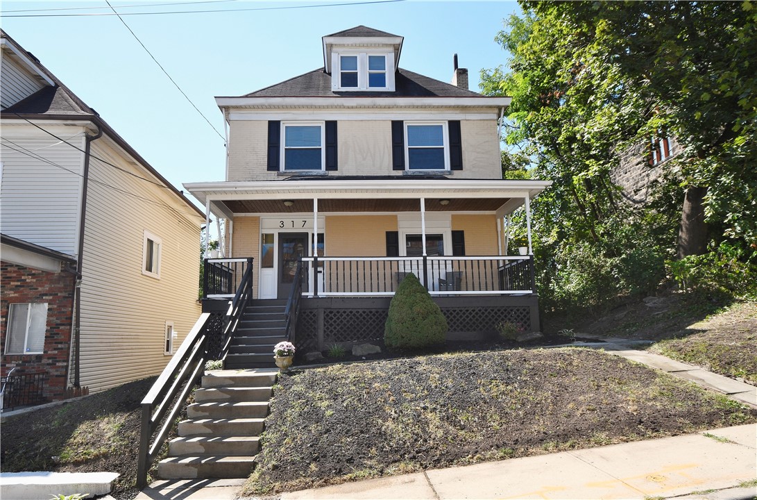 317 W Sycamore St