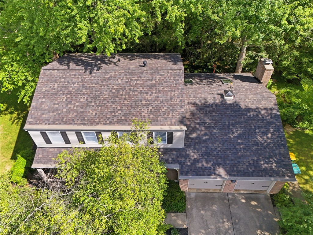 4735 Lucy Dr
