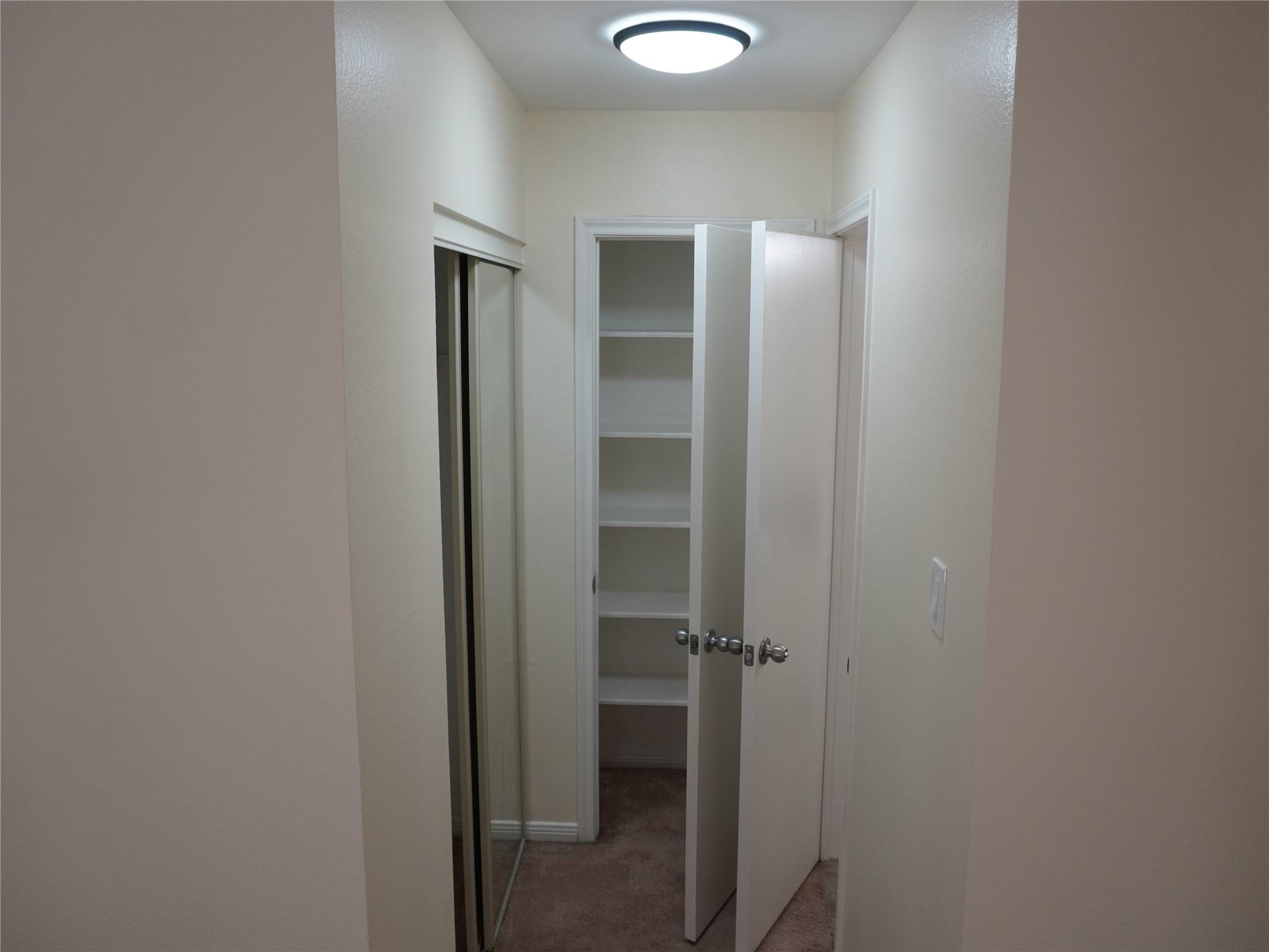 31 N Lakeridge Circle