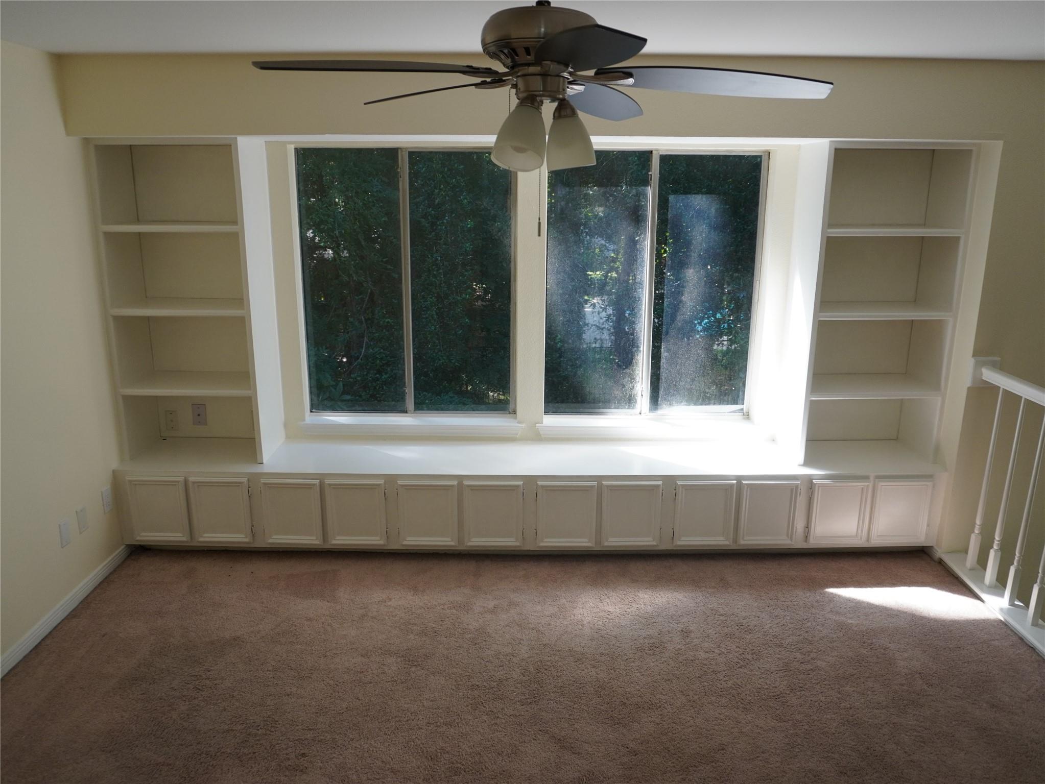 31 N Lakeridge Circle