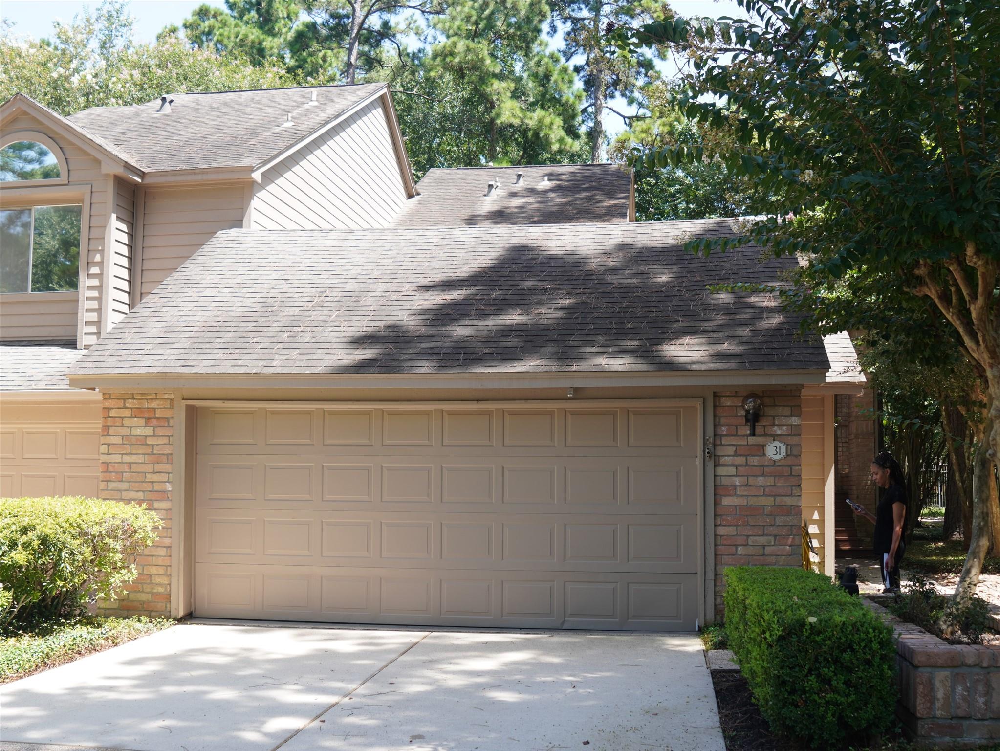 31 N Lakeridge Circle