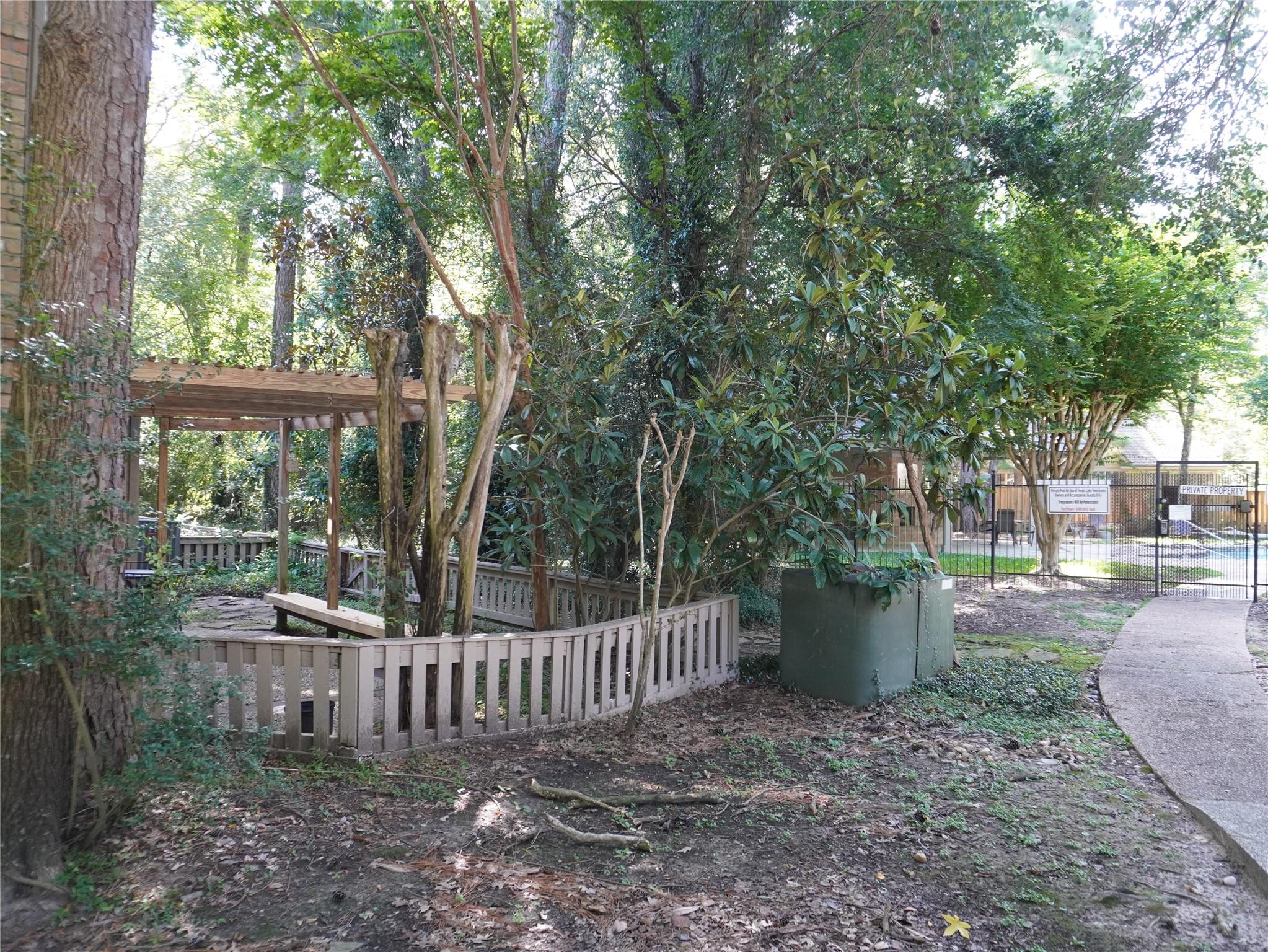 31 N Lakeridge Circle
