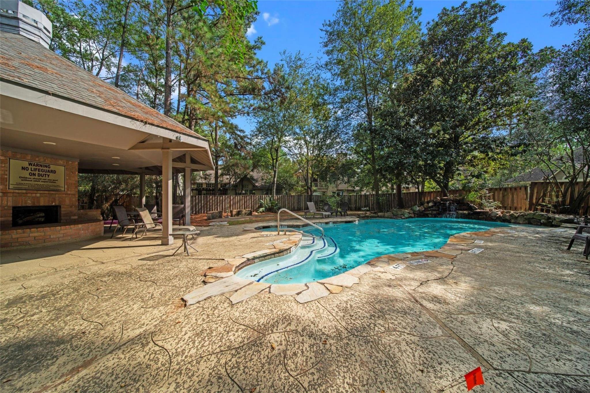 31 N Lakeridge Circle