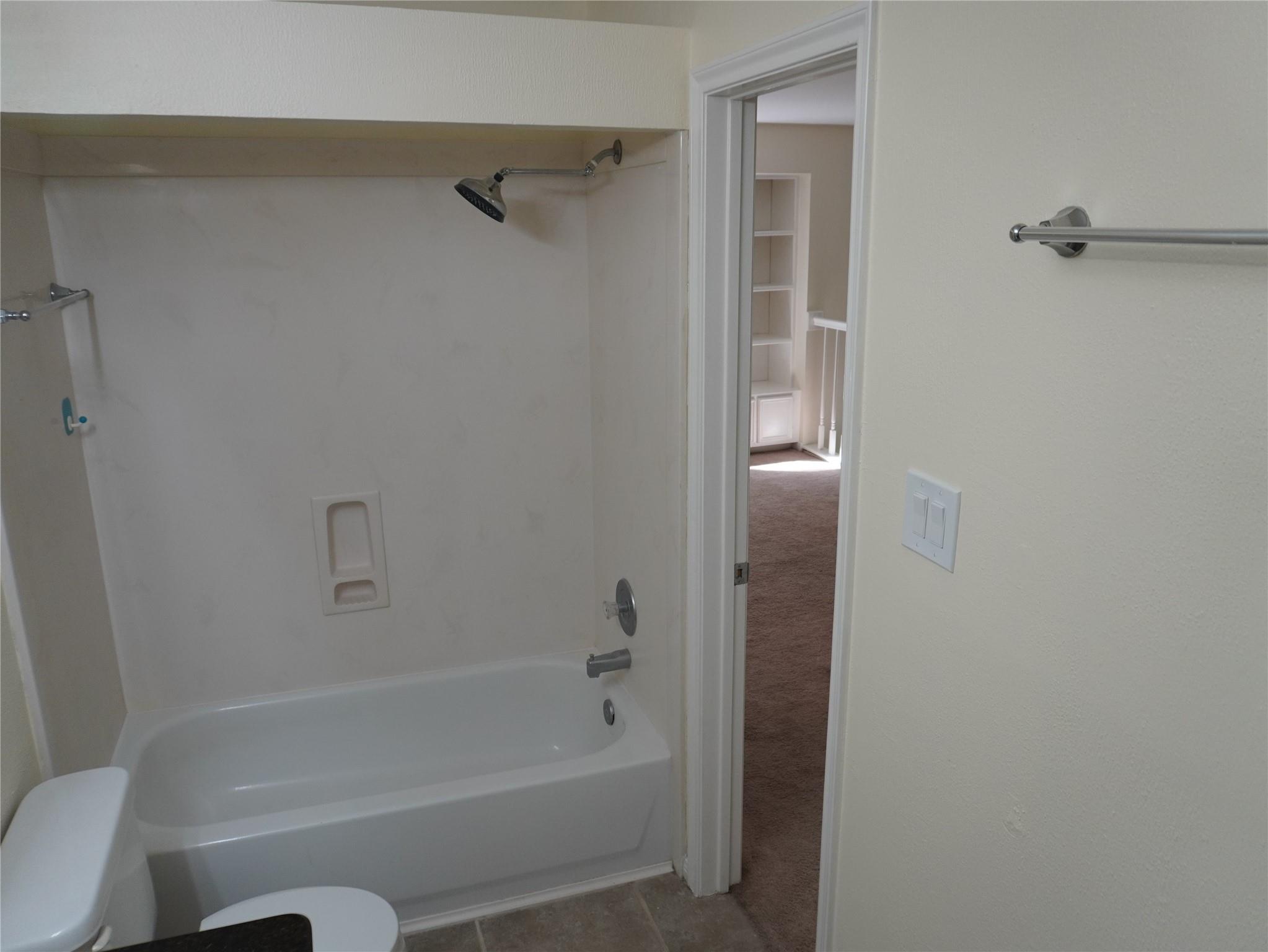 31 N Lakeridge Circle