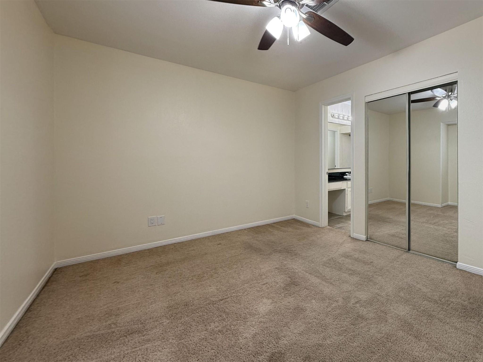 31 N Lakeridge Circle