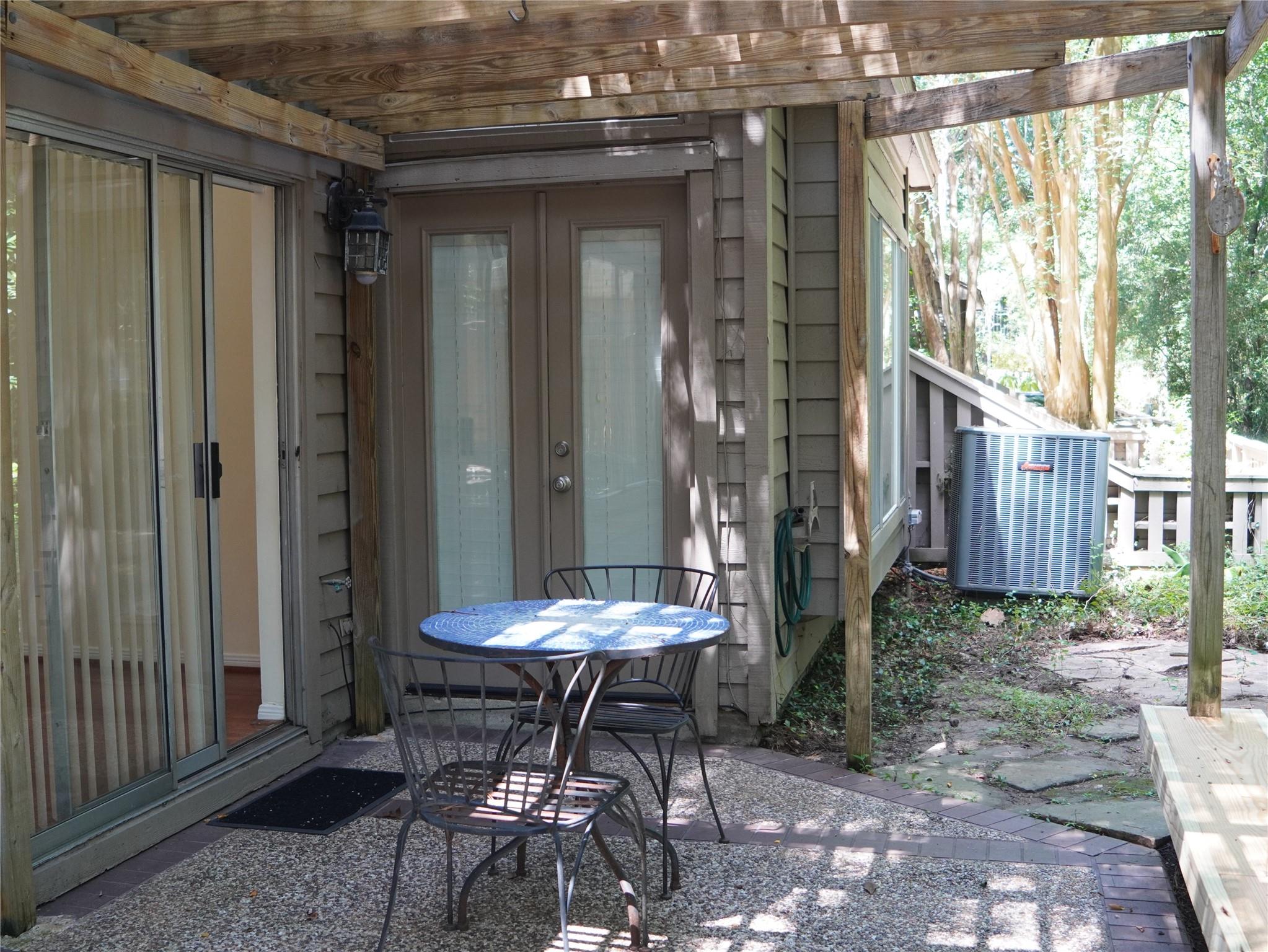 31 N Lakeridge Circle