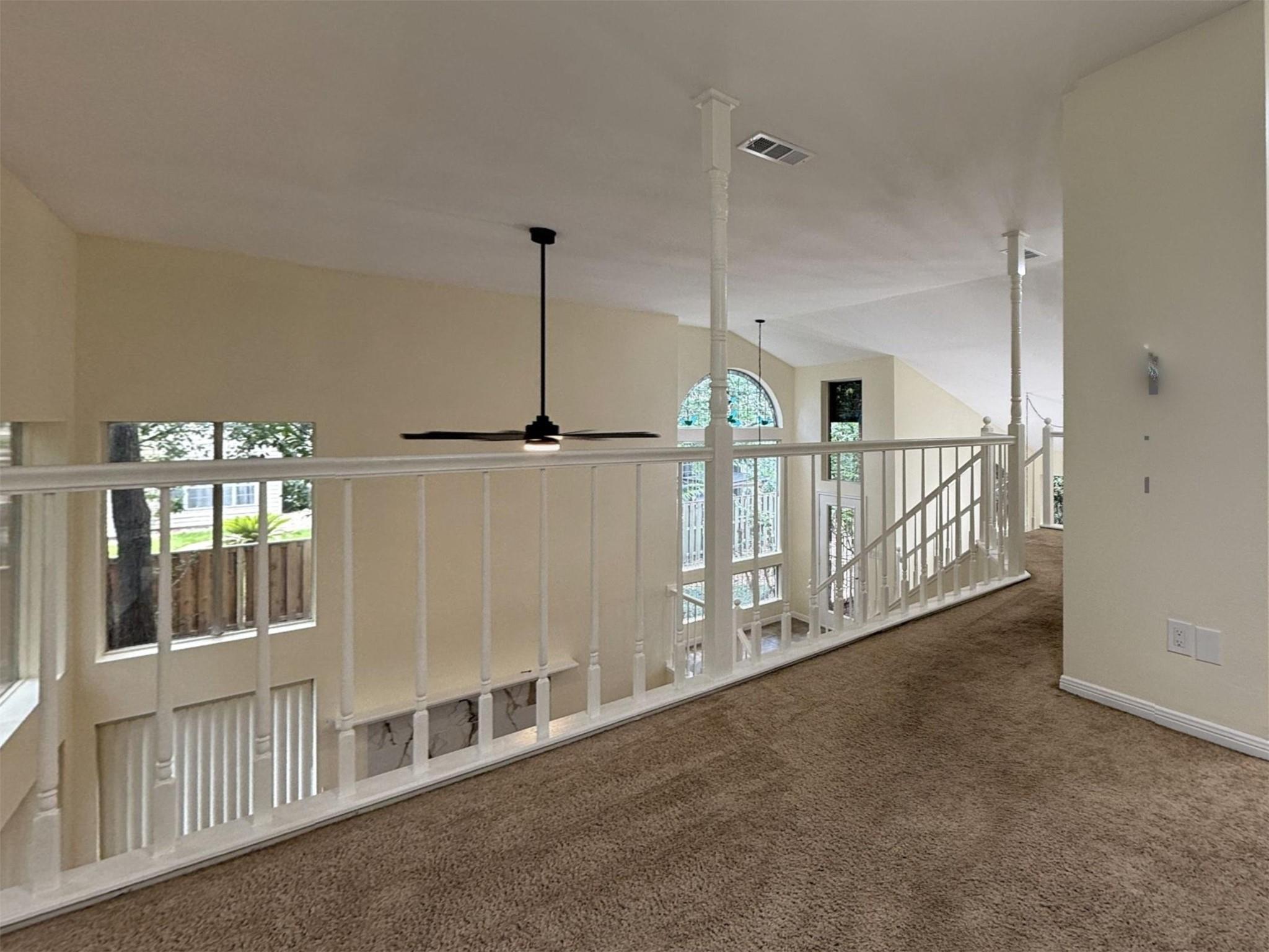 31 N Lakeridge Circle