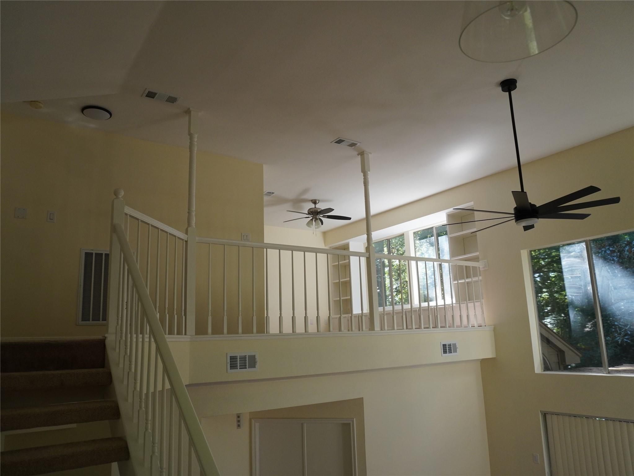 31 N Lakeridge Circle