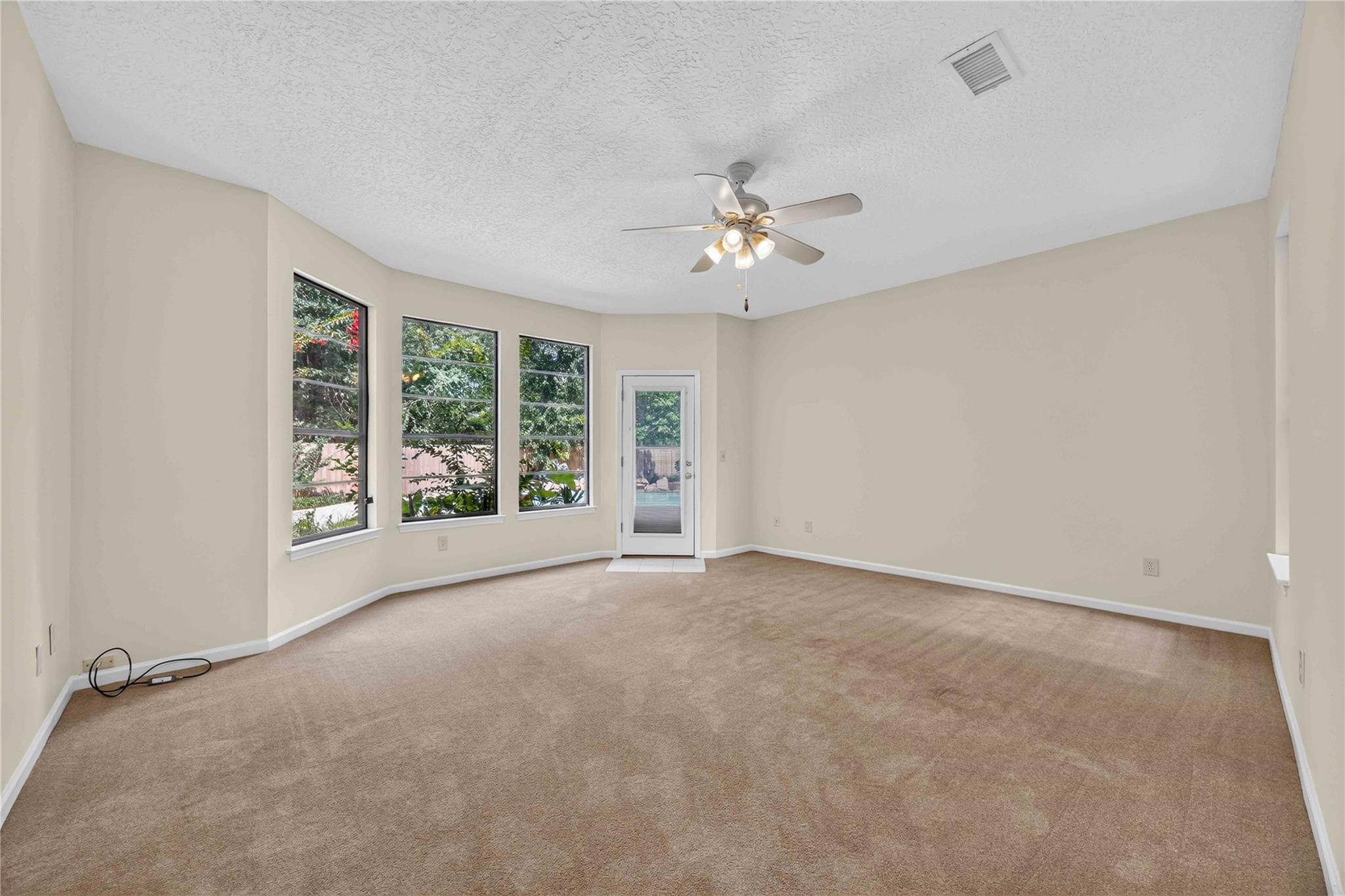 27 Shining Lakes Place