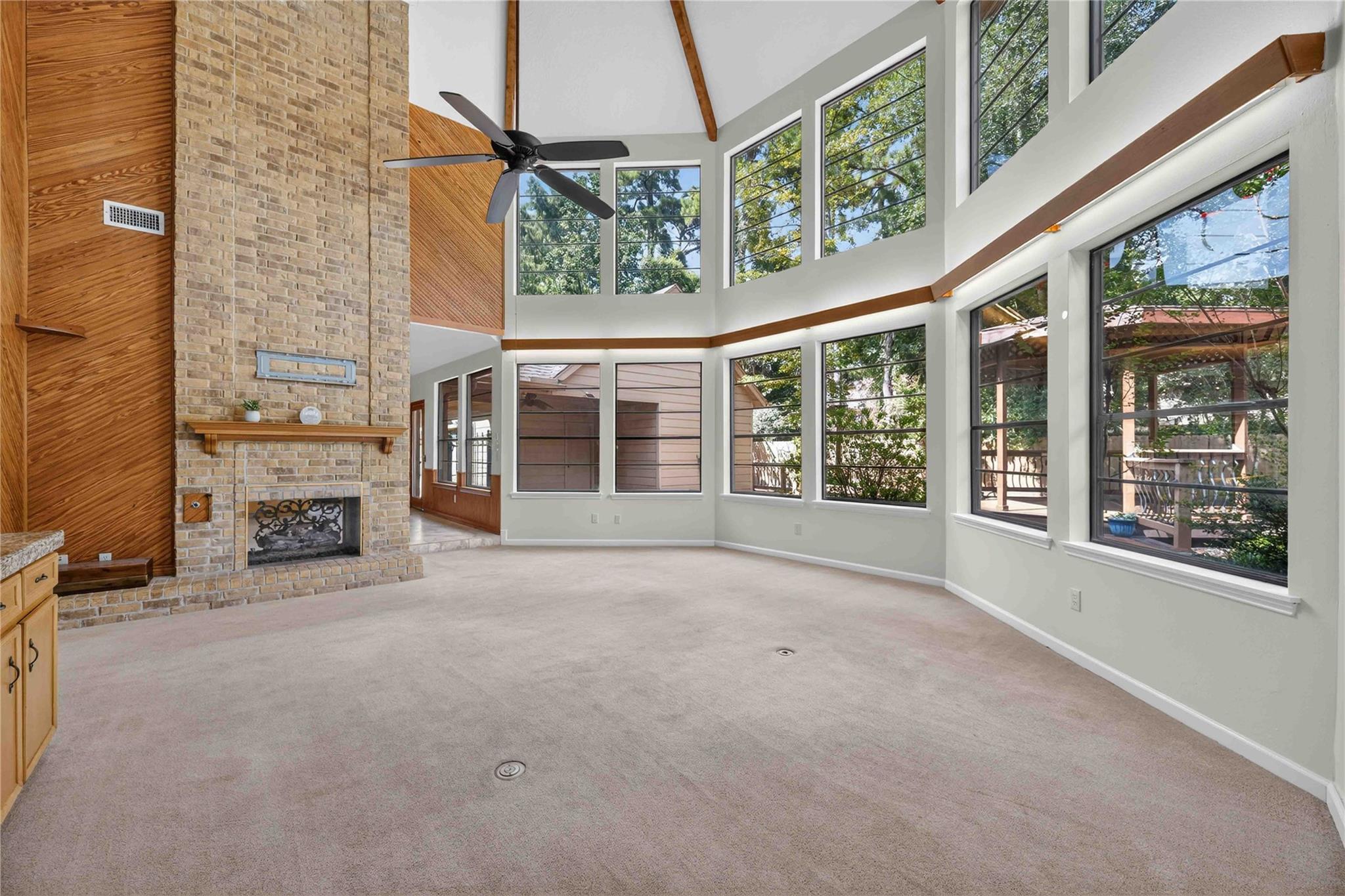 27 Shining Lakes Place
