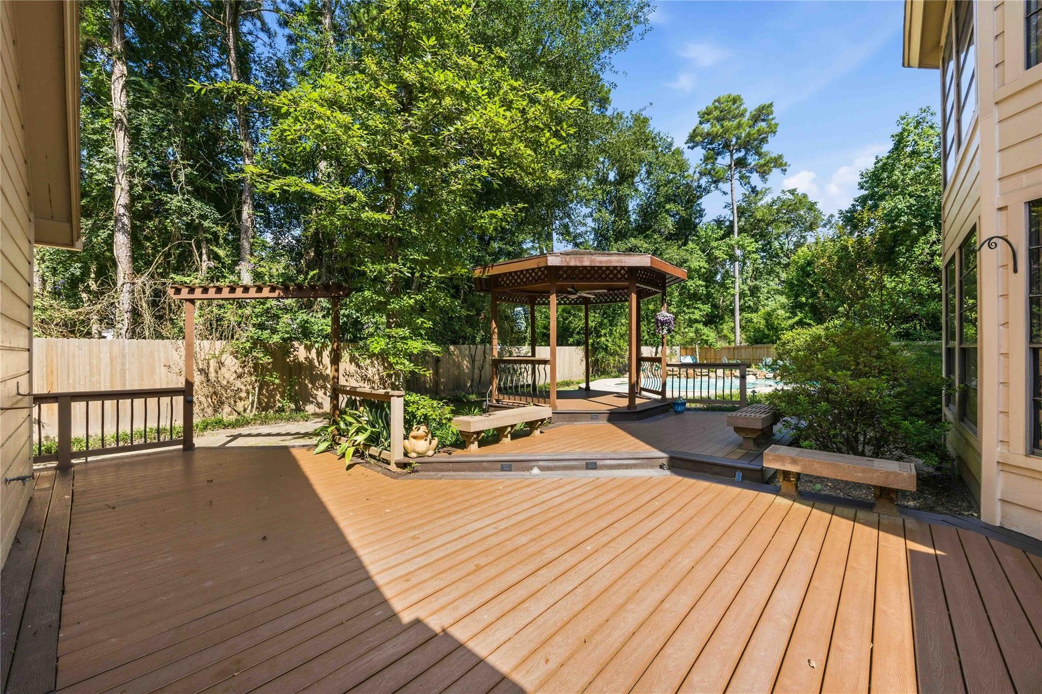 27 Shining Lakes Place