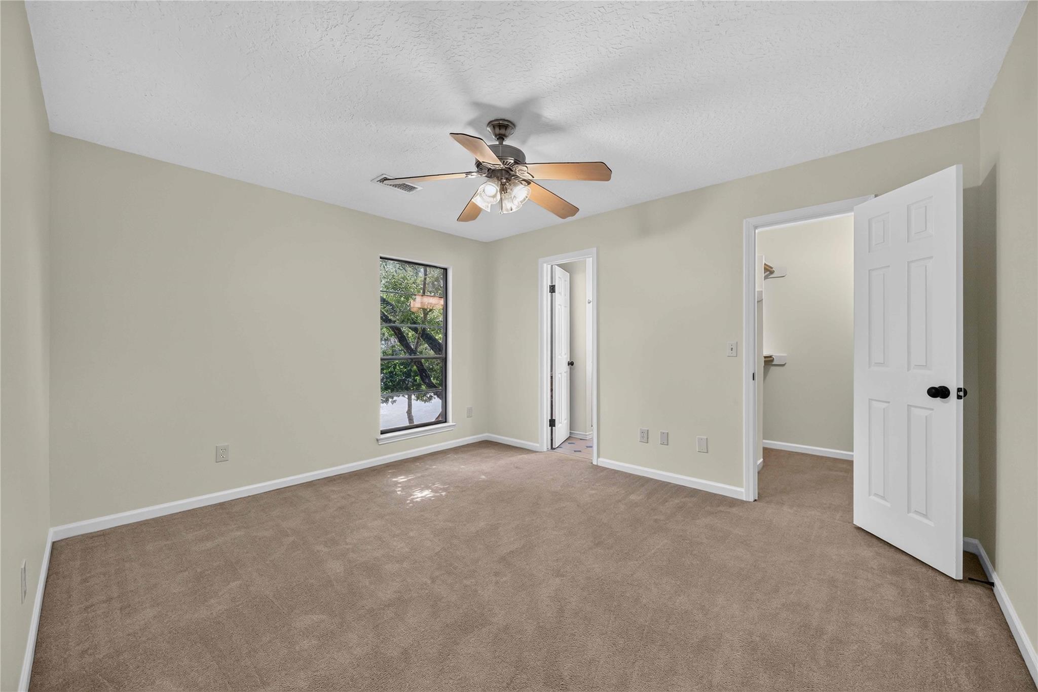 27 Shining Lakes Place