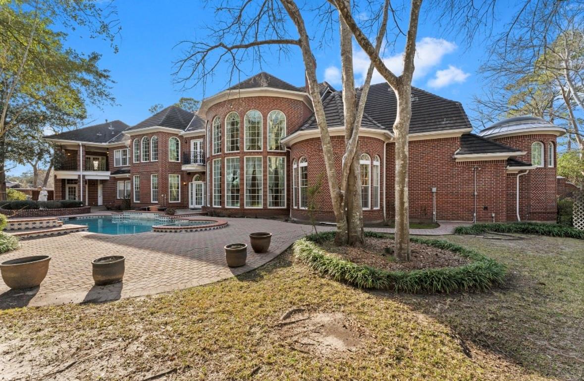 2907 Cedar Woods Place