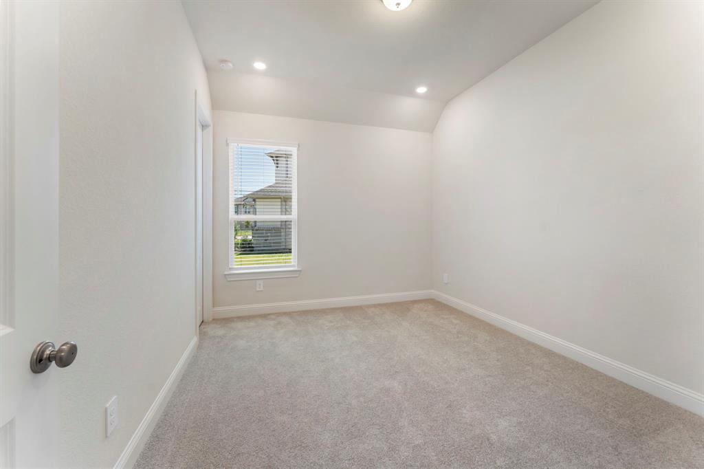 9603 Lakeside Arbor Way