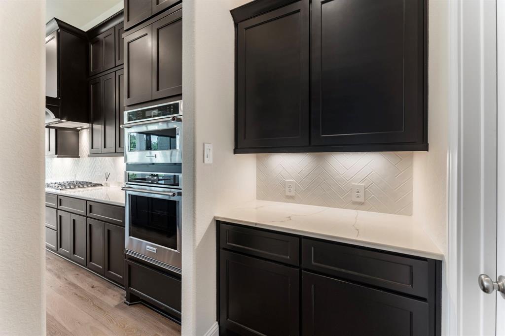 9603 Lakeside Arbor Way