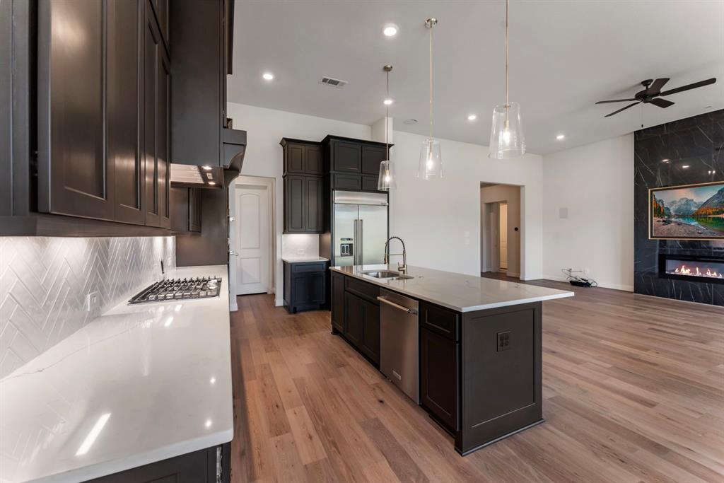 9603 Lakeside Arbor Way