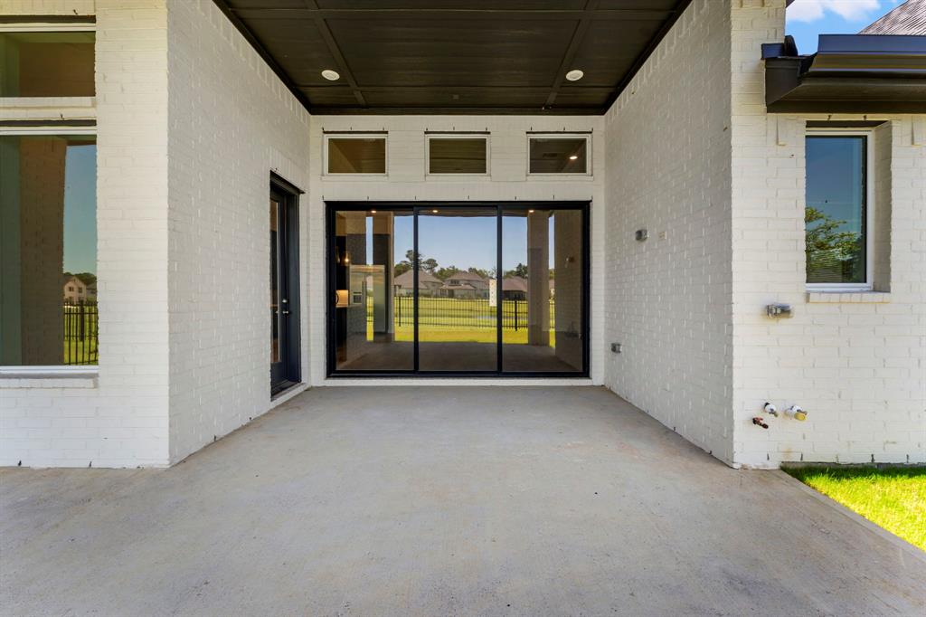 9603 Lakeside Arbor Way