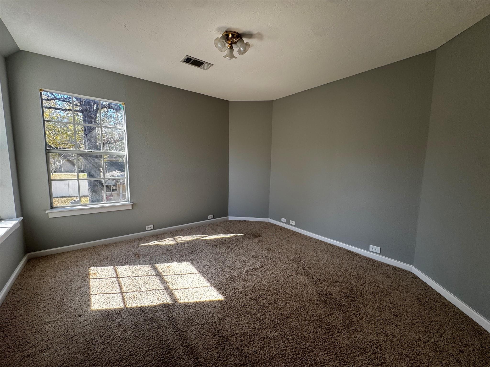 2426 Carriage Lamp Lane