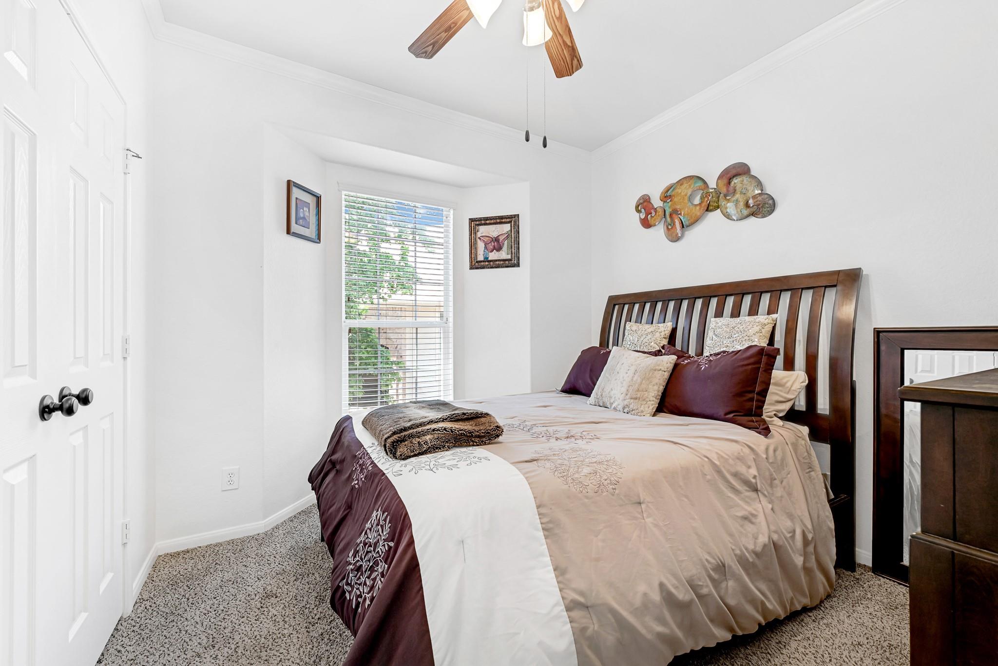 6607 Lake Woodlands Drive # 334