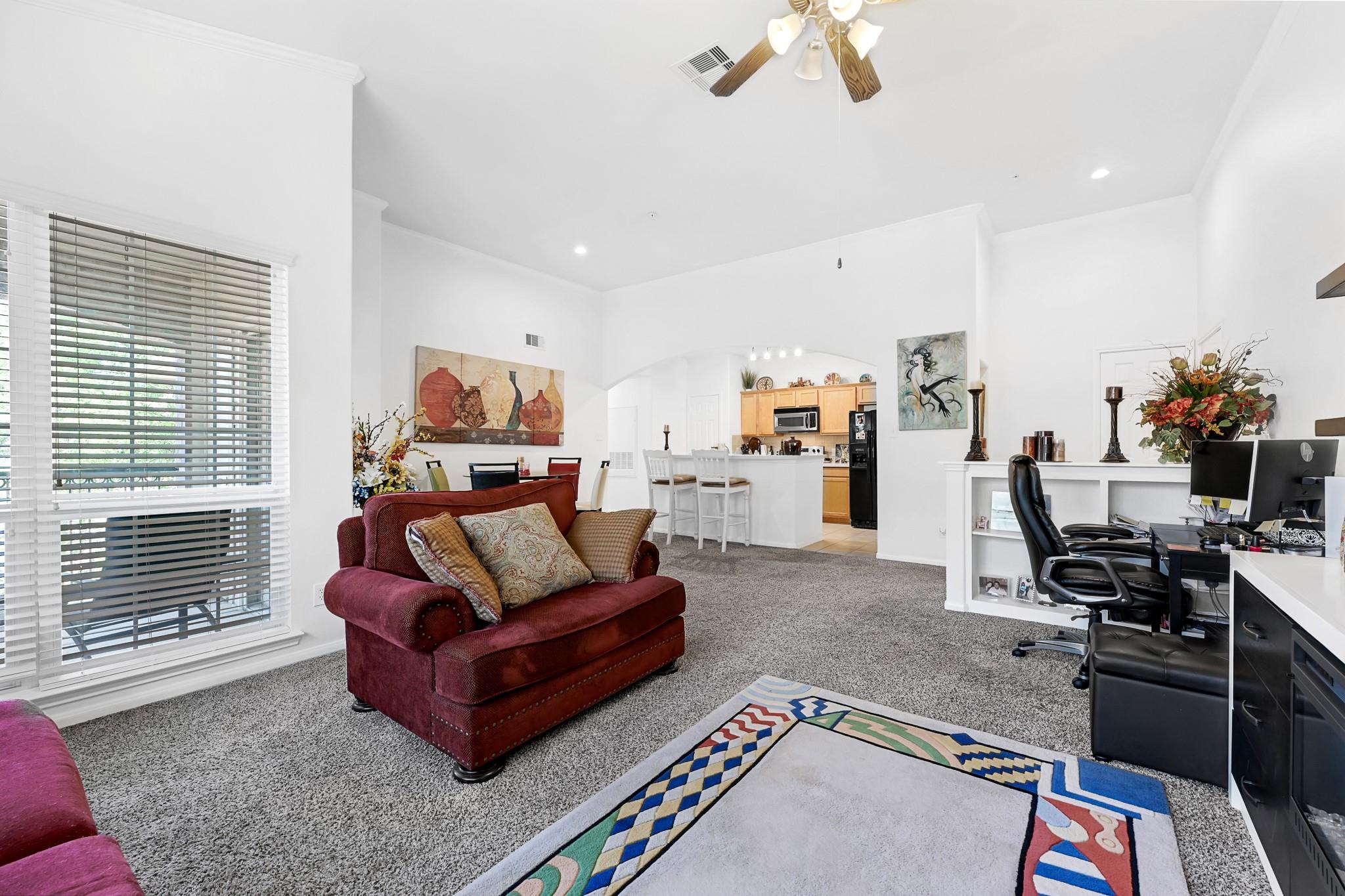 6607 Lake Woodlands Drive # 334