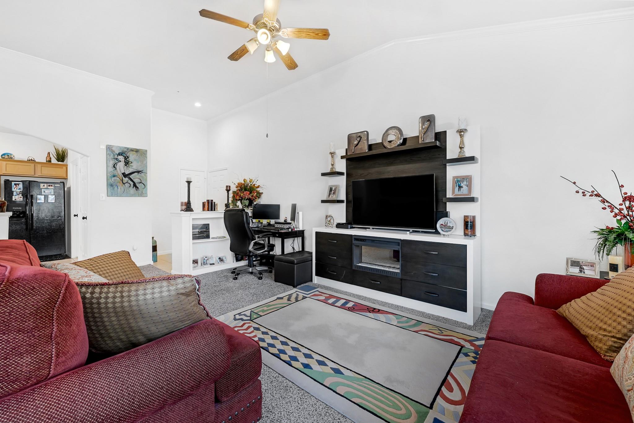 6607 Lake Woodlands Drive # 334