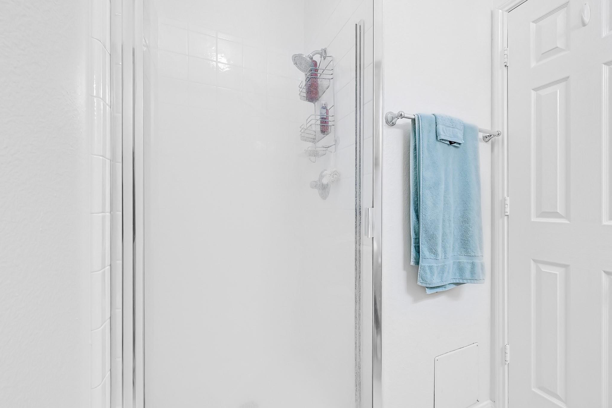 6607 Lake Woodlands Drive # 334