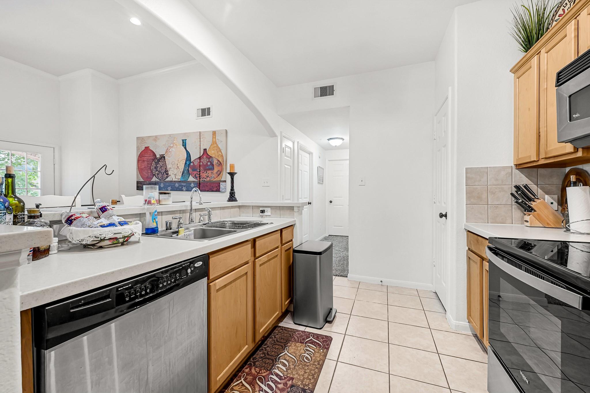 6607 Lake Woodlands Drive # 334