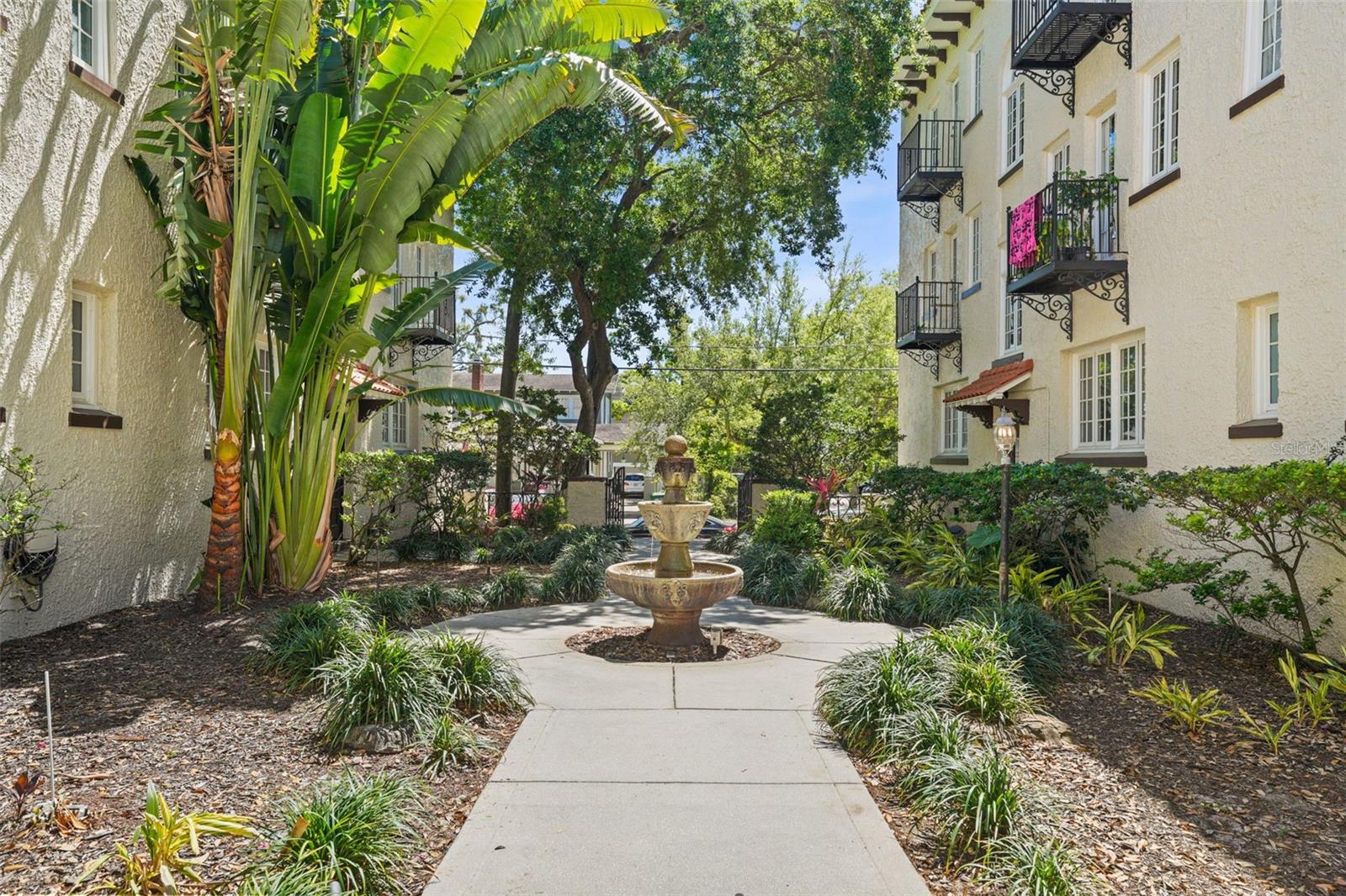 2117 W DEKLE AVE #H1