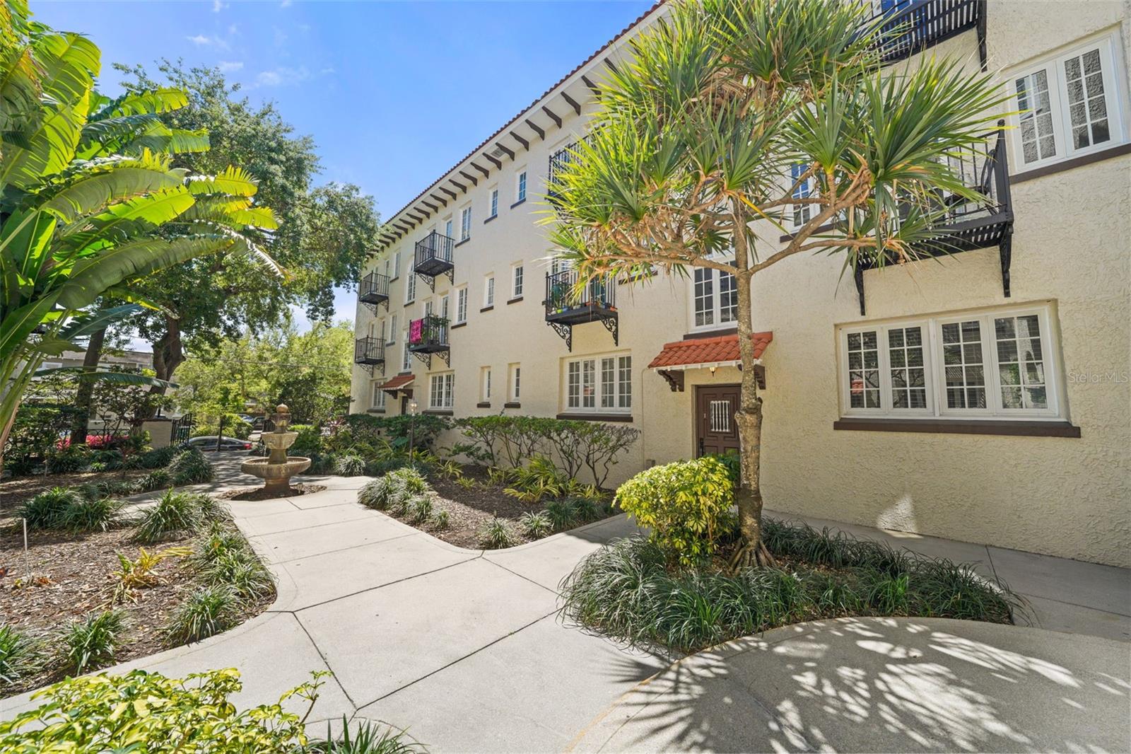 2117 W DEKLE AVE #H1